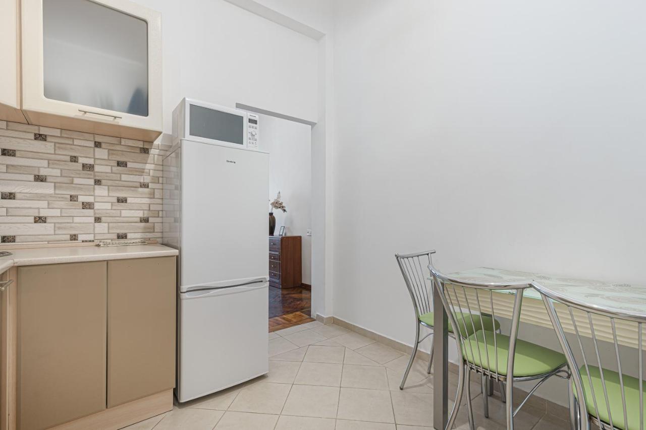 Nice Apartment In The City Center โอเดสซา ภายนอก รูปภาพ